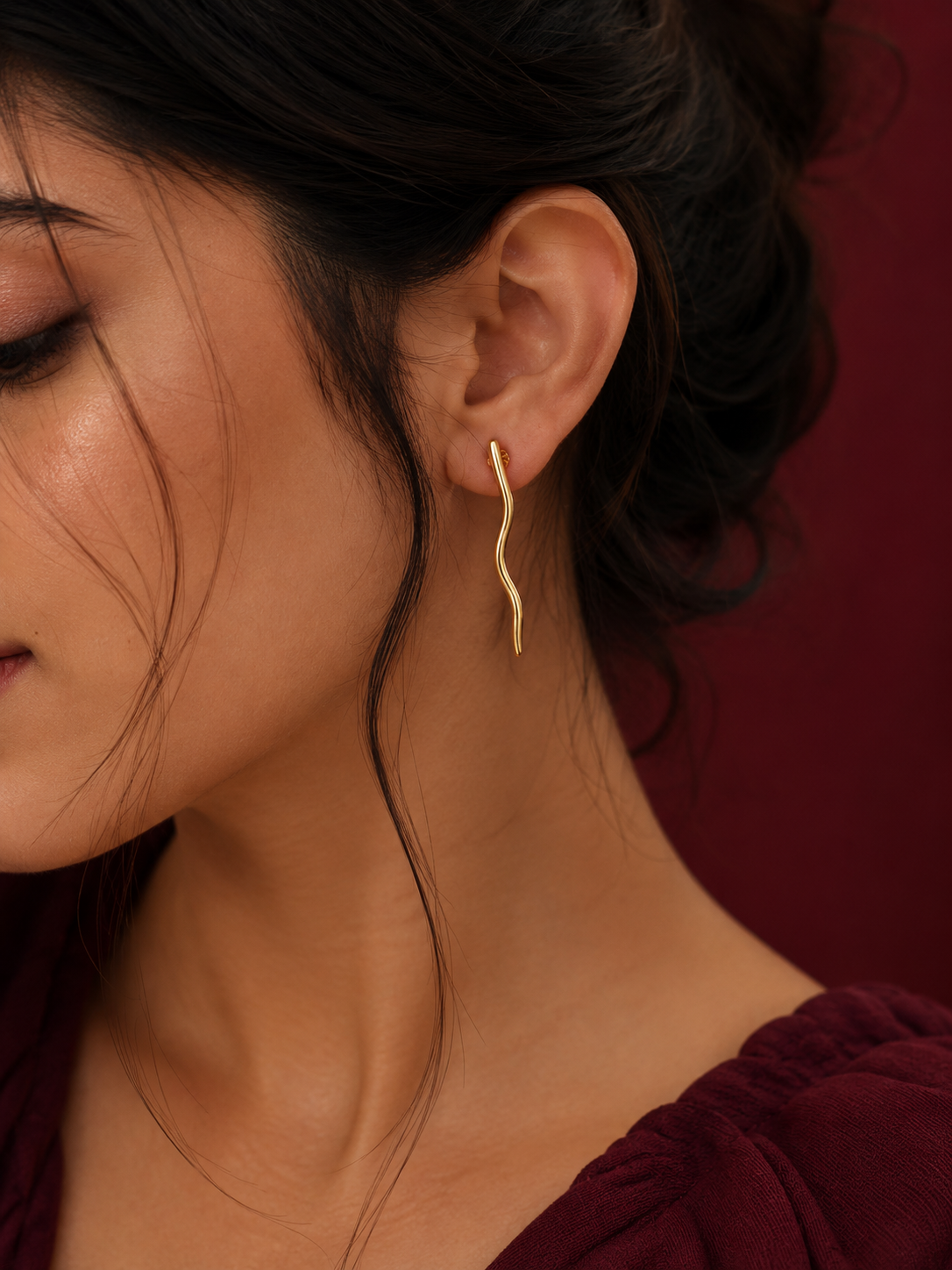 Wavy Bar Stud Earrings