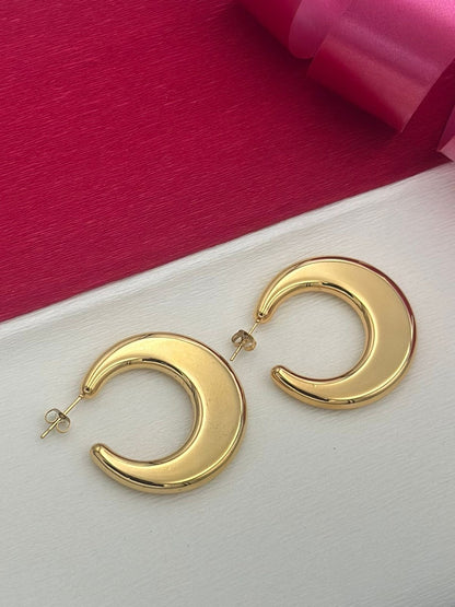 Statement Crescent Hoop