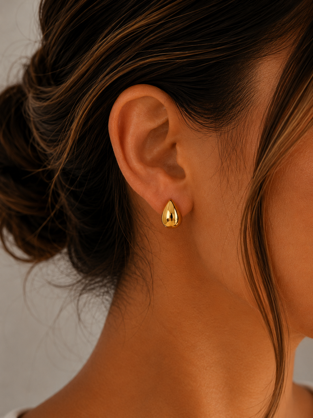 Sweet Gold Teardrop Stud Earrings