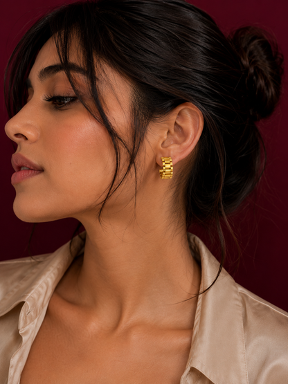 Curved Link Chain Stud Earrings