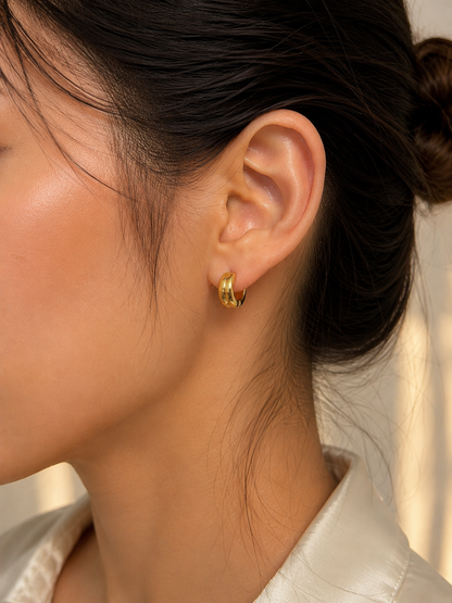 Wide Ribbed Hoop Earrings