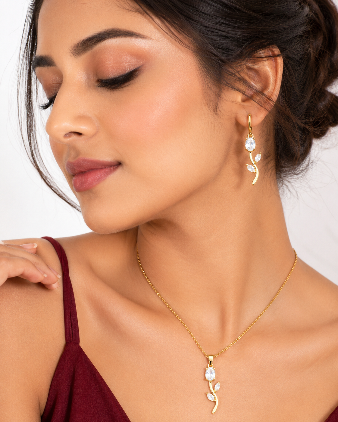 Clear Stone Rose Vine Necklace & Earring Set