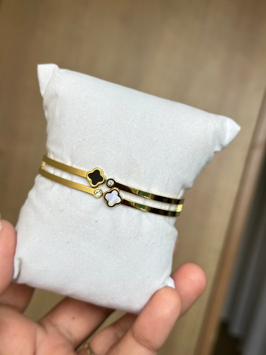 Black & White MOP Clover Duo Bangle Set