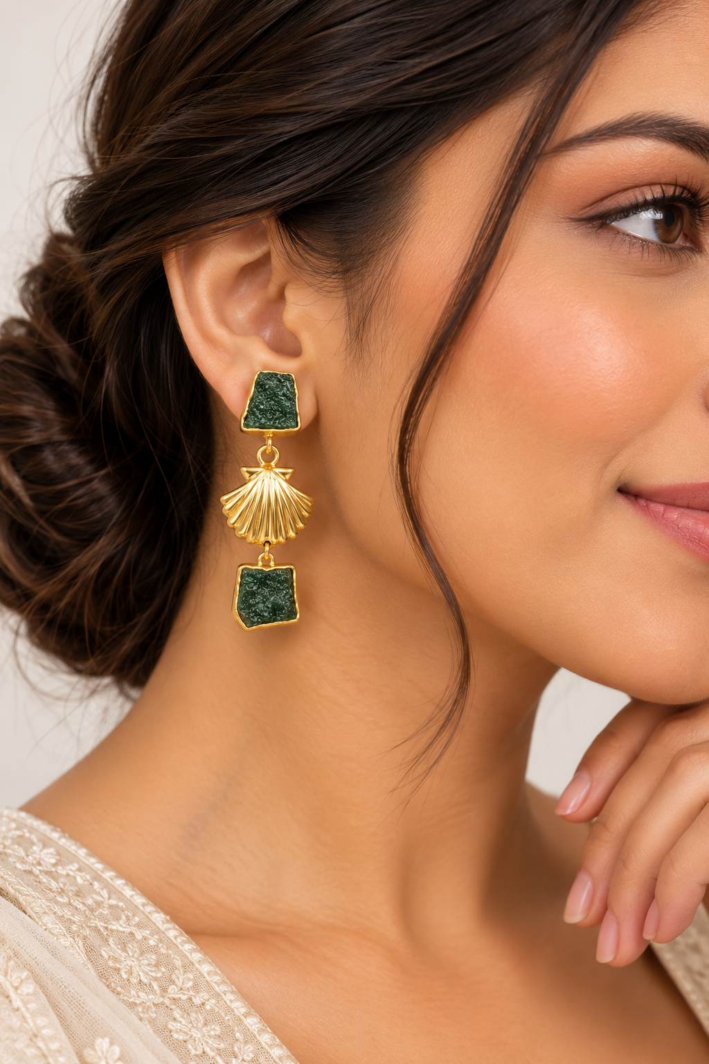 Jade Sagar Shell Earrings