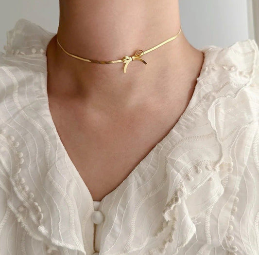 Snake Chain Bow Choker