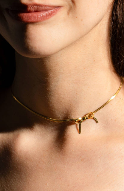 Snake Chain Bow Choker