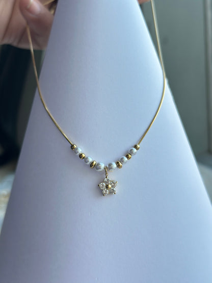 Pearl & Crystal Flower Bead Chain Necklace