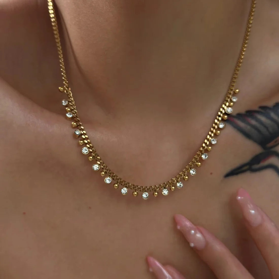 Dangling Crystal Curb Chain Necklace