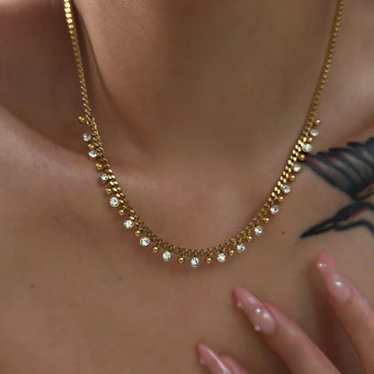 Dangling Crystal Curb Chain Necklace