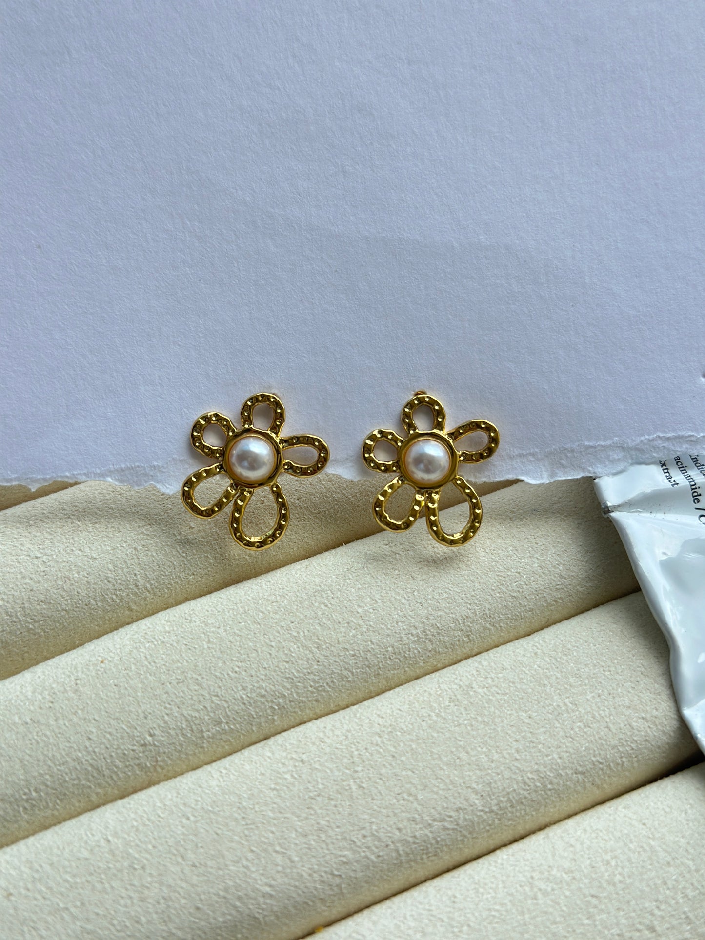 Golden Daisy Earrings