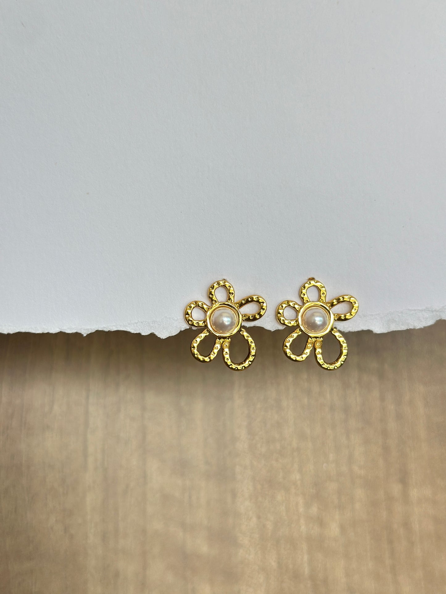 Golden Daisy Earrings