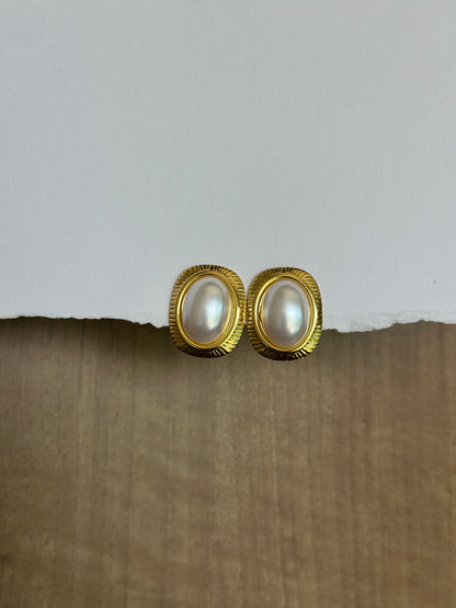 Pearl Dome Studs