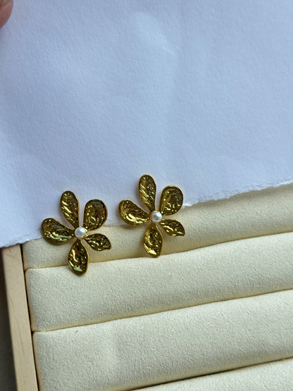 Gold Bloom Earrings