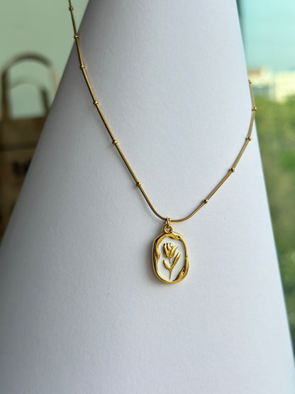 Tulip Flower Necklace