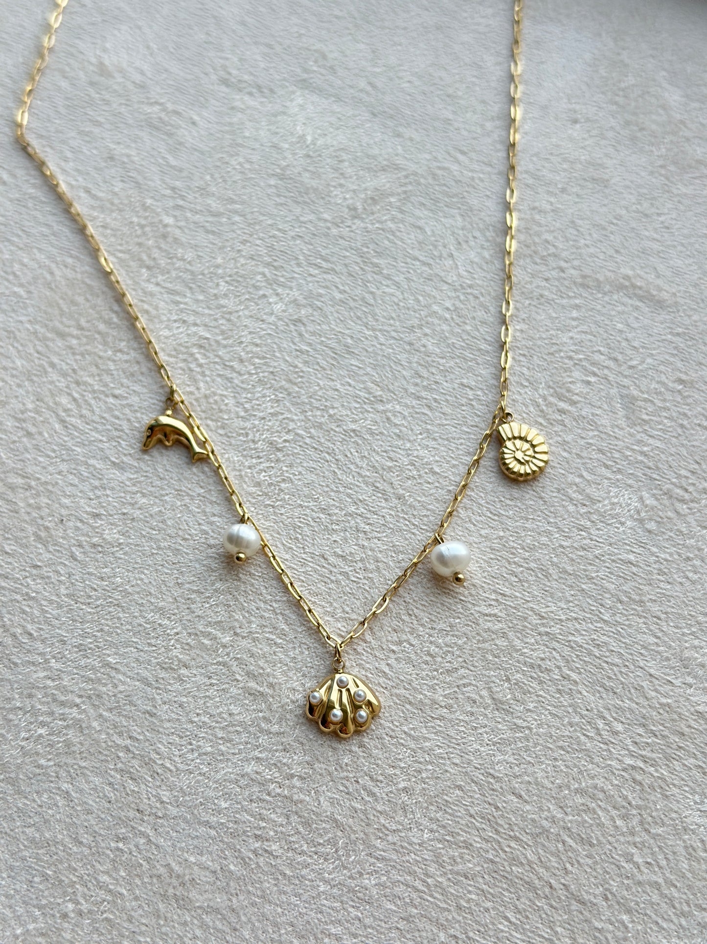 Ocean Charm Pearl Necklace