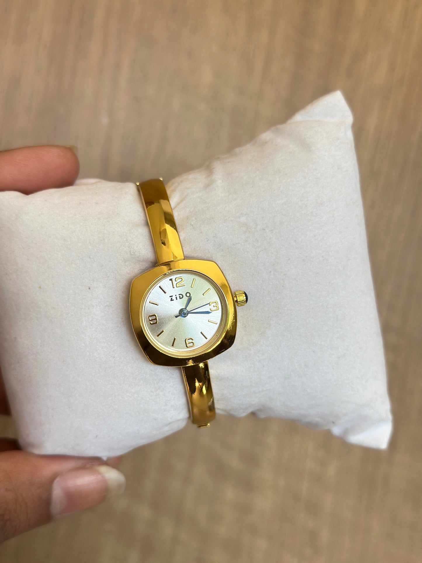 Zido Cushion Square Gold Bangle Watch