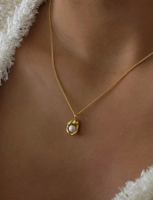Pearl Radiance Pendant