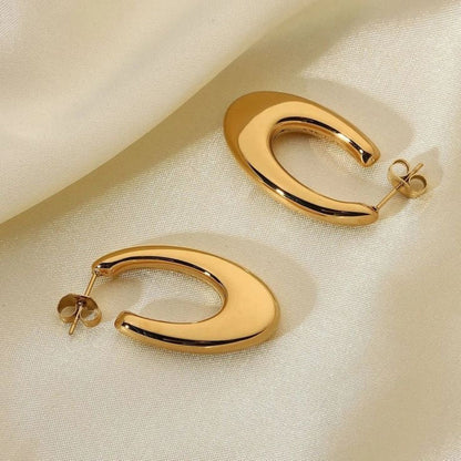 Gia stud Hoops