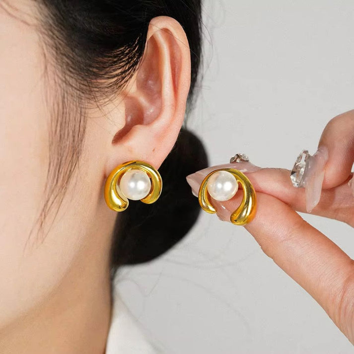 Zia Pearl Earrings