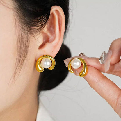 Zia Pearl Earrings
