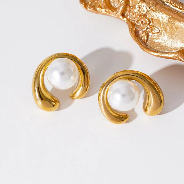 Zia Pearl Earrings