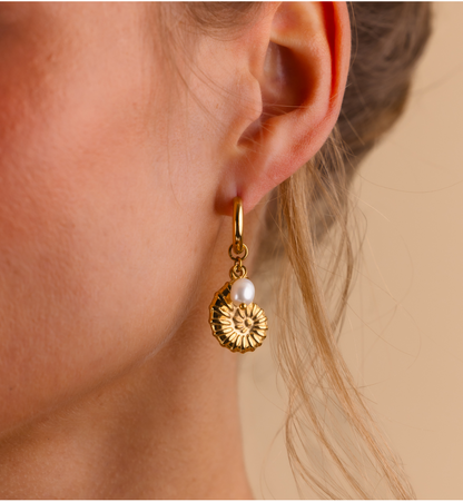 Beach Vibe Charm Earrings