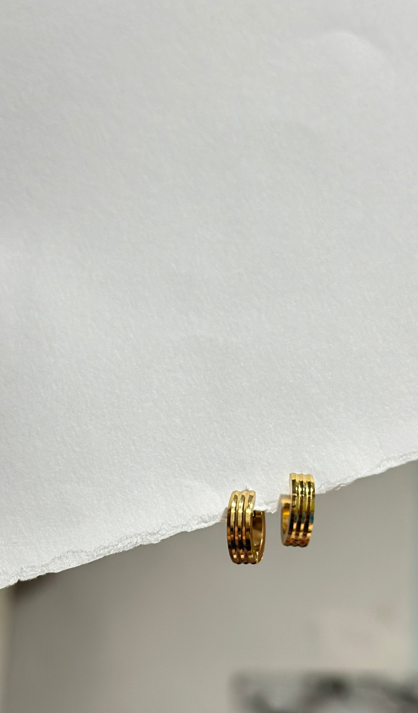 Ribbed Hoop Earrings