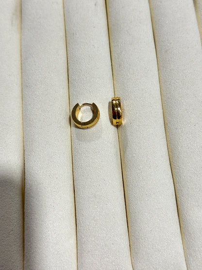 Wide Ribbed Hoop Earrings