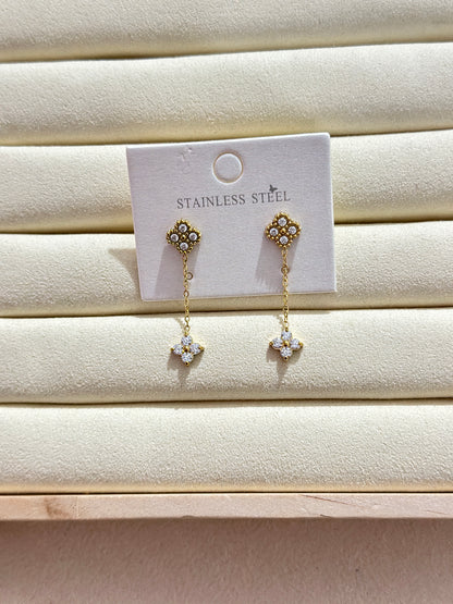Clover Chain Drop Earrings