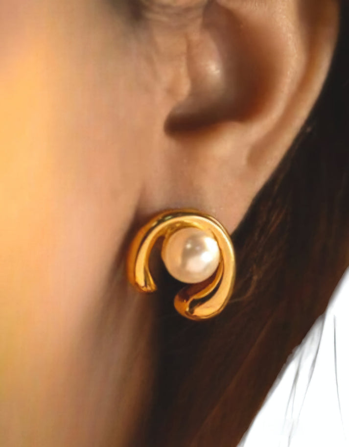 Gold Swirl Pearl Stud Earrings