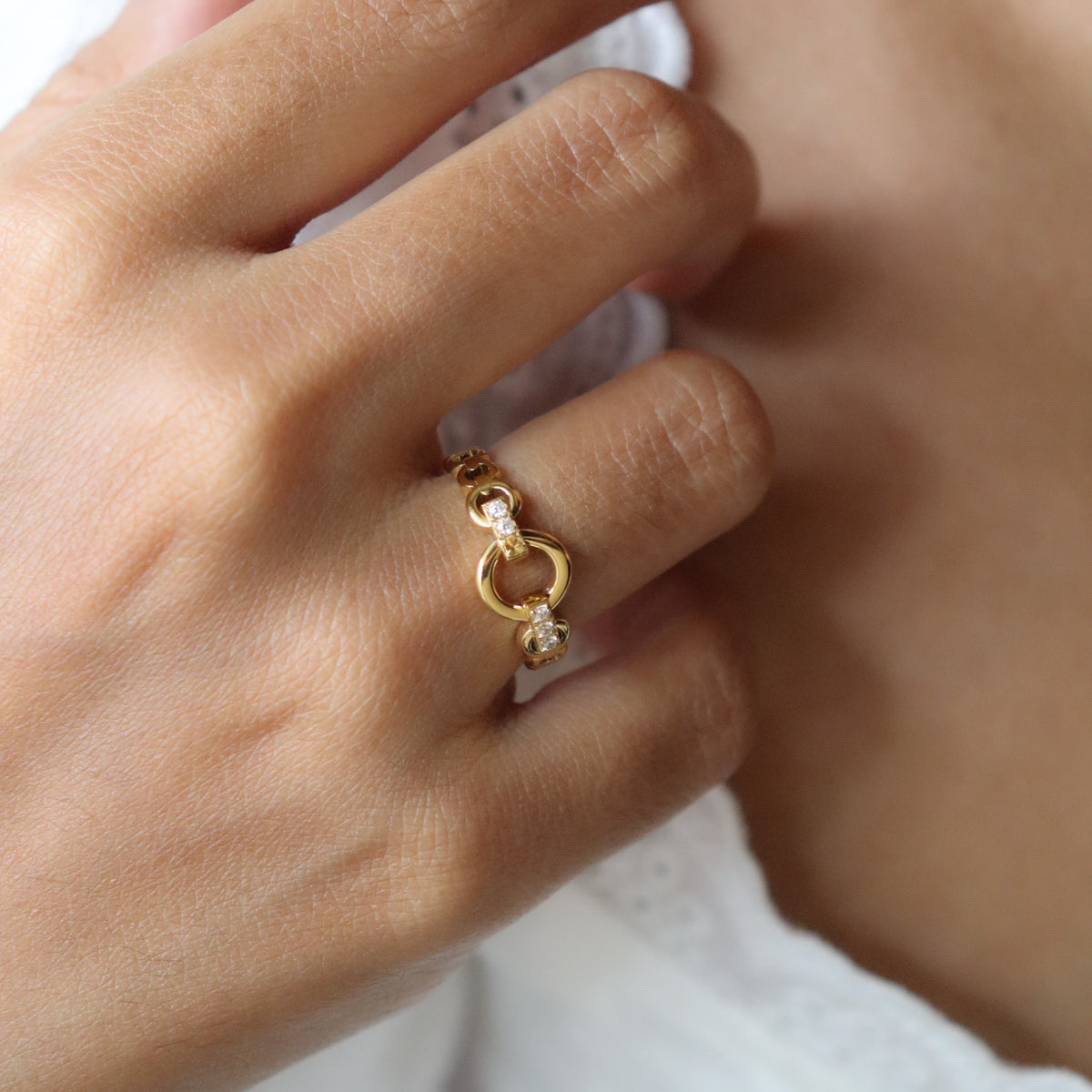 Crystal Chain Link Ring