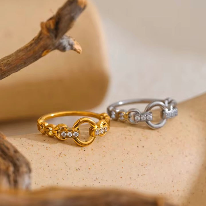 Crystal Chain Link Ring