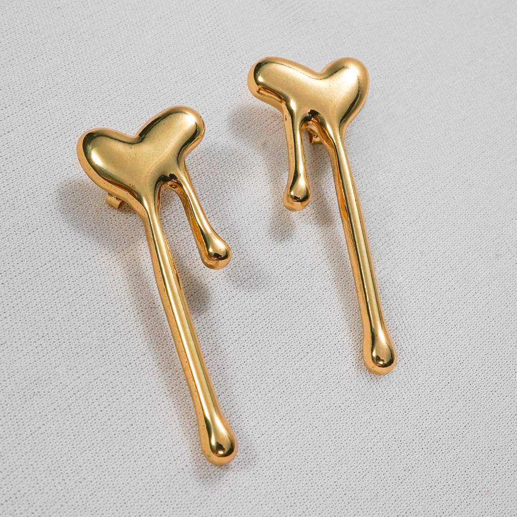 Melting Heart Drip Earrings