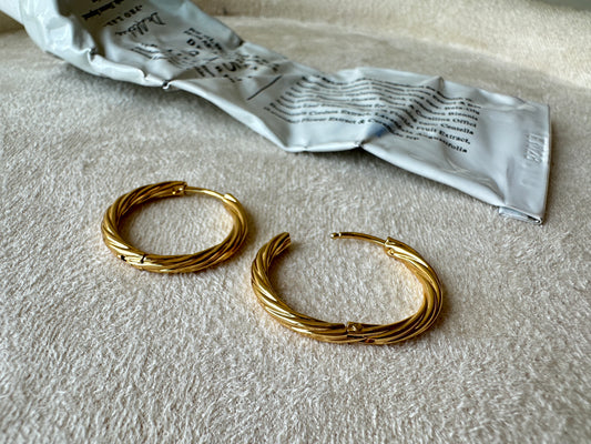 Twisted Rope Gold Hoop Earrings