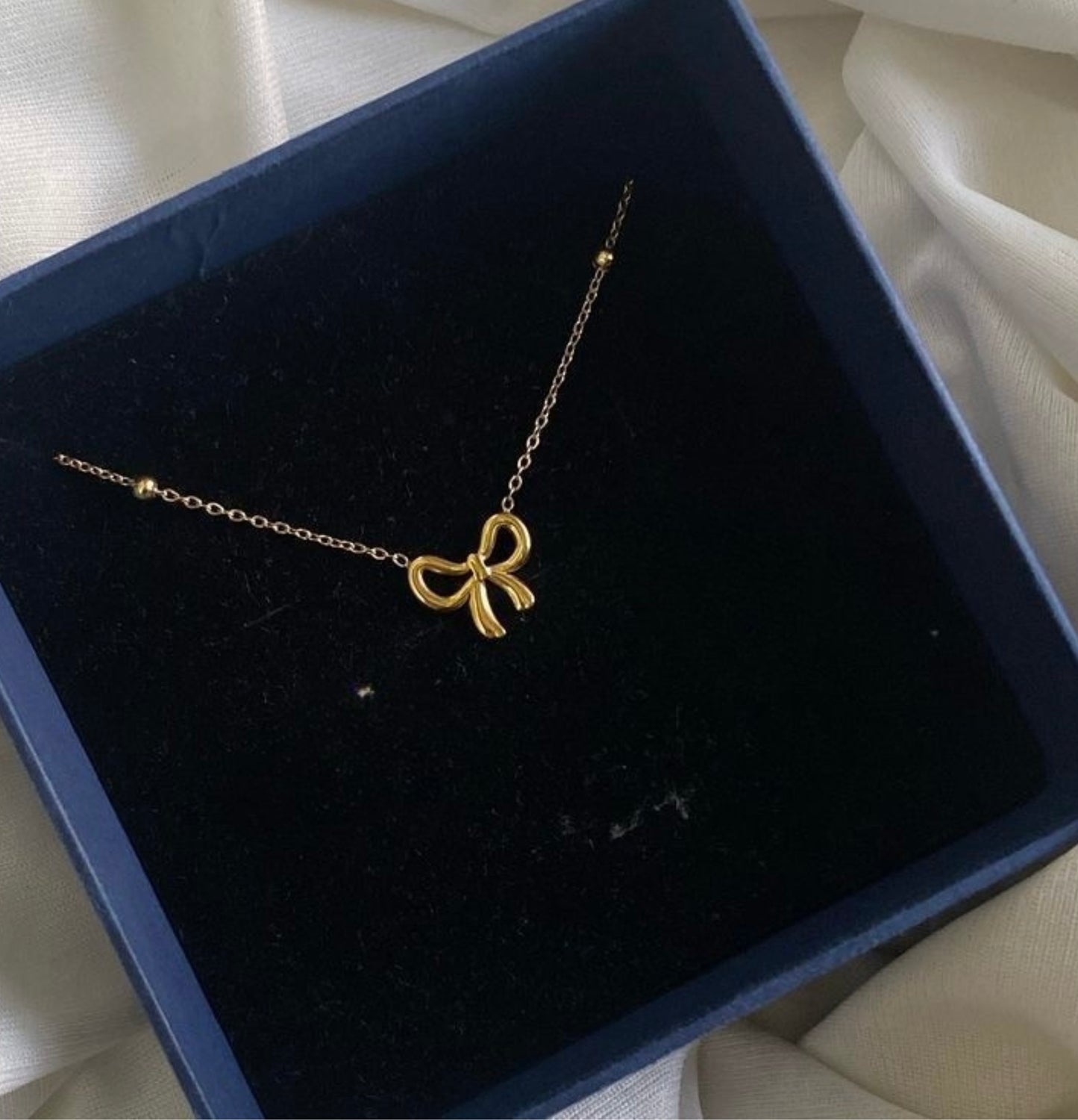 Pookie Bow Pendent